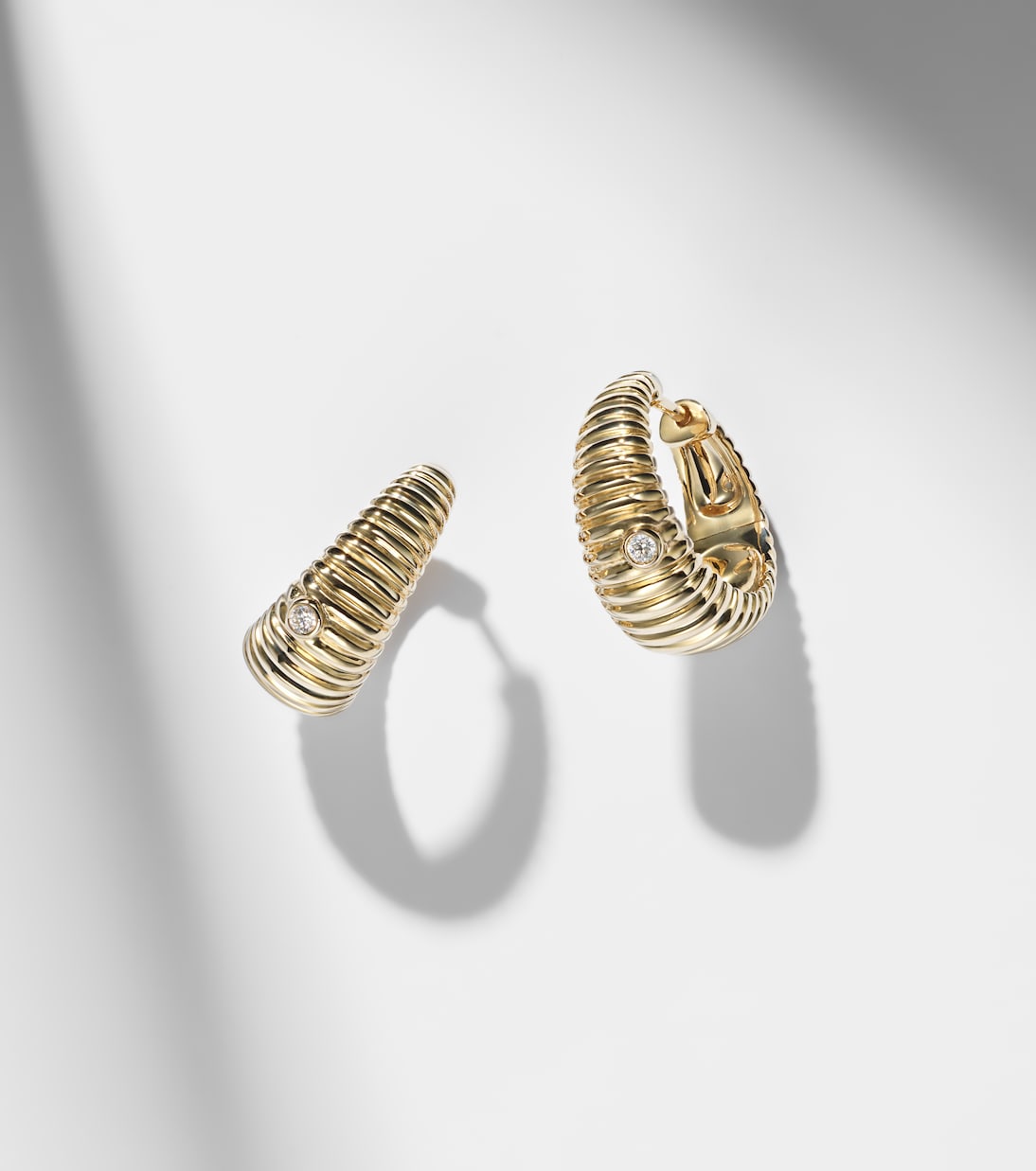 Berlingot 9kt gold earrings with diamonds | Yvonne Léon