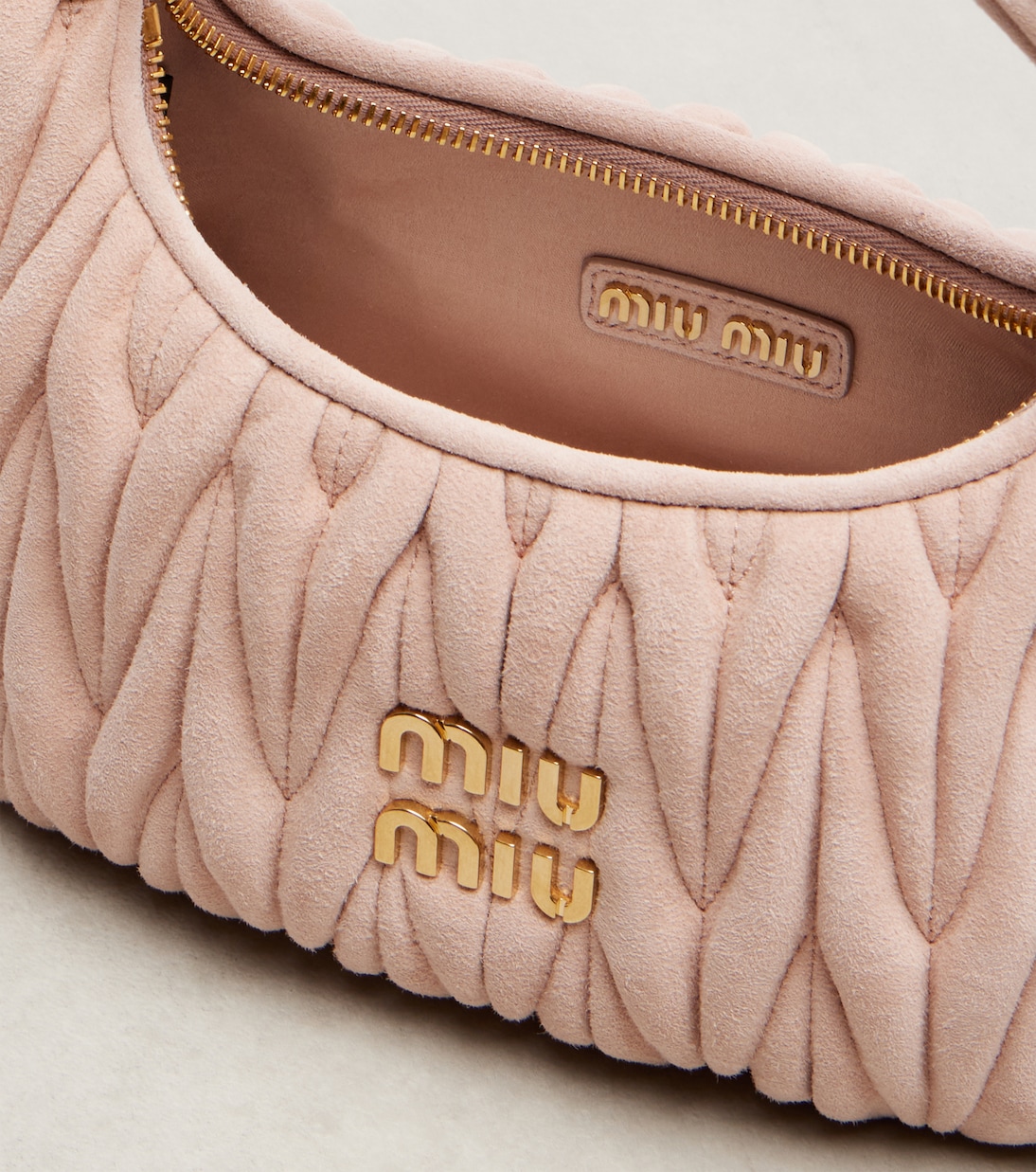 Borsa Wander in suede matelassé | Miu Miu