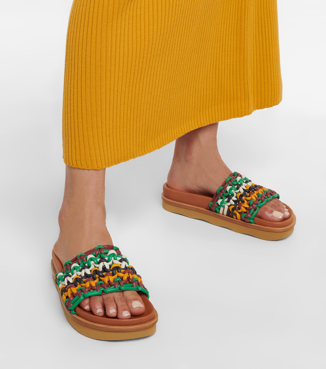 Wavy woven leather slides | Chloé