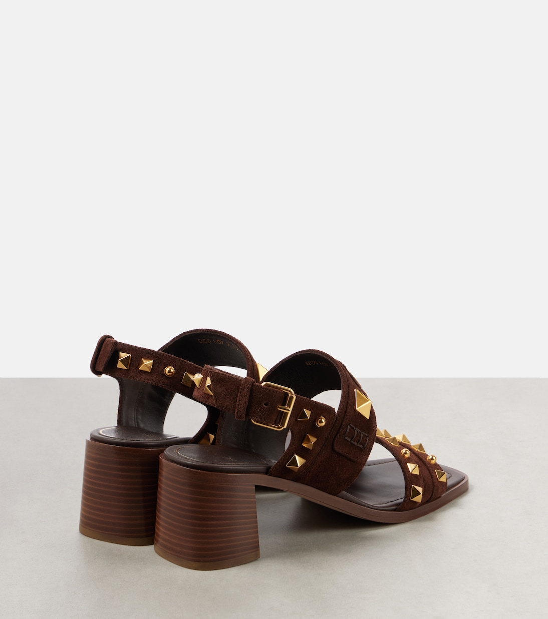 Scarpe con zeppa Valentino Garavani Rockstud in suede, stile giovane e trendy