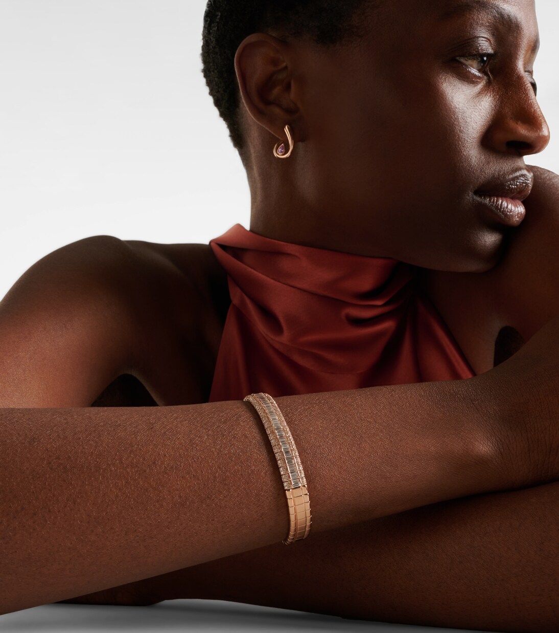 Bracciale in oro rosa 18kt con diamanti, stile moderno per giovani