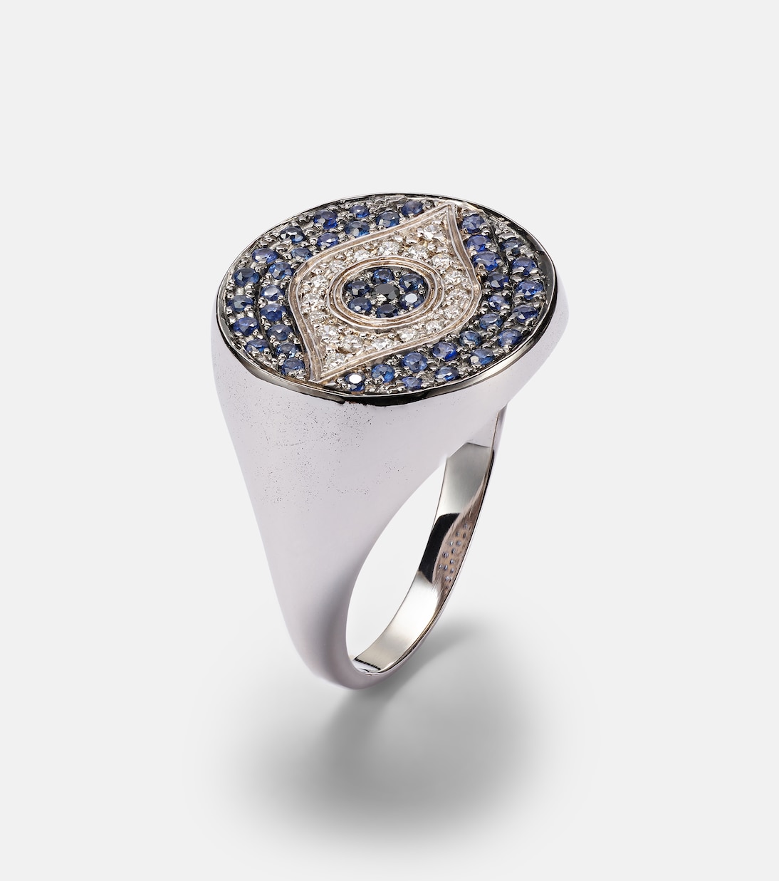 Anello Dawn Chevalier in oro bianco 18kt con diamanti e zaffiri | Ileana Makri