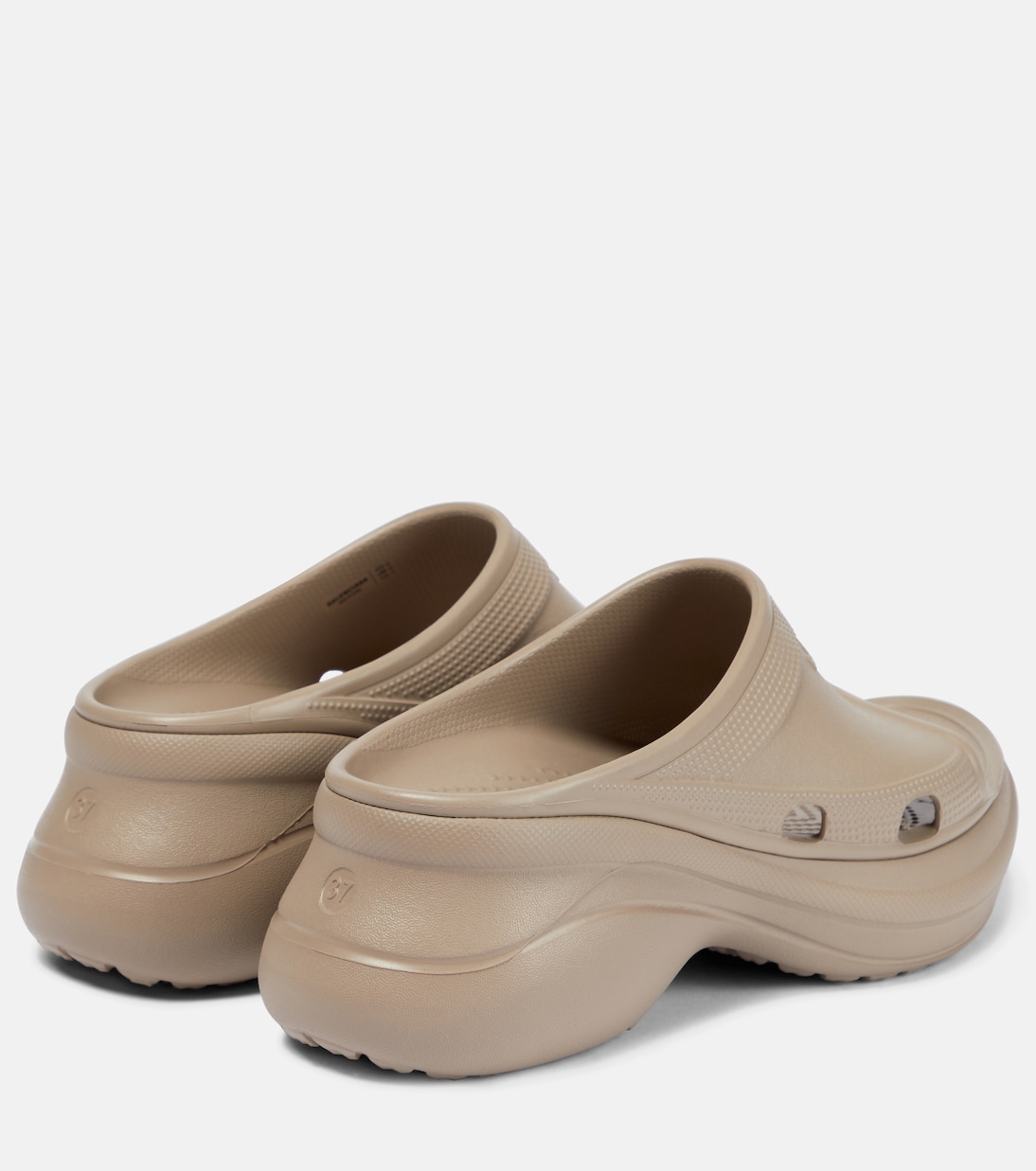 Pool Crocs™ rubber mules | Balenciaga