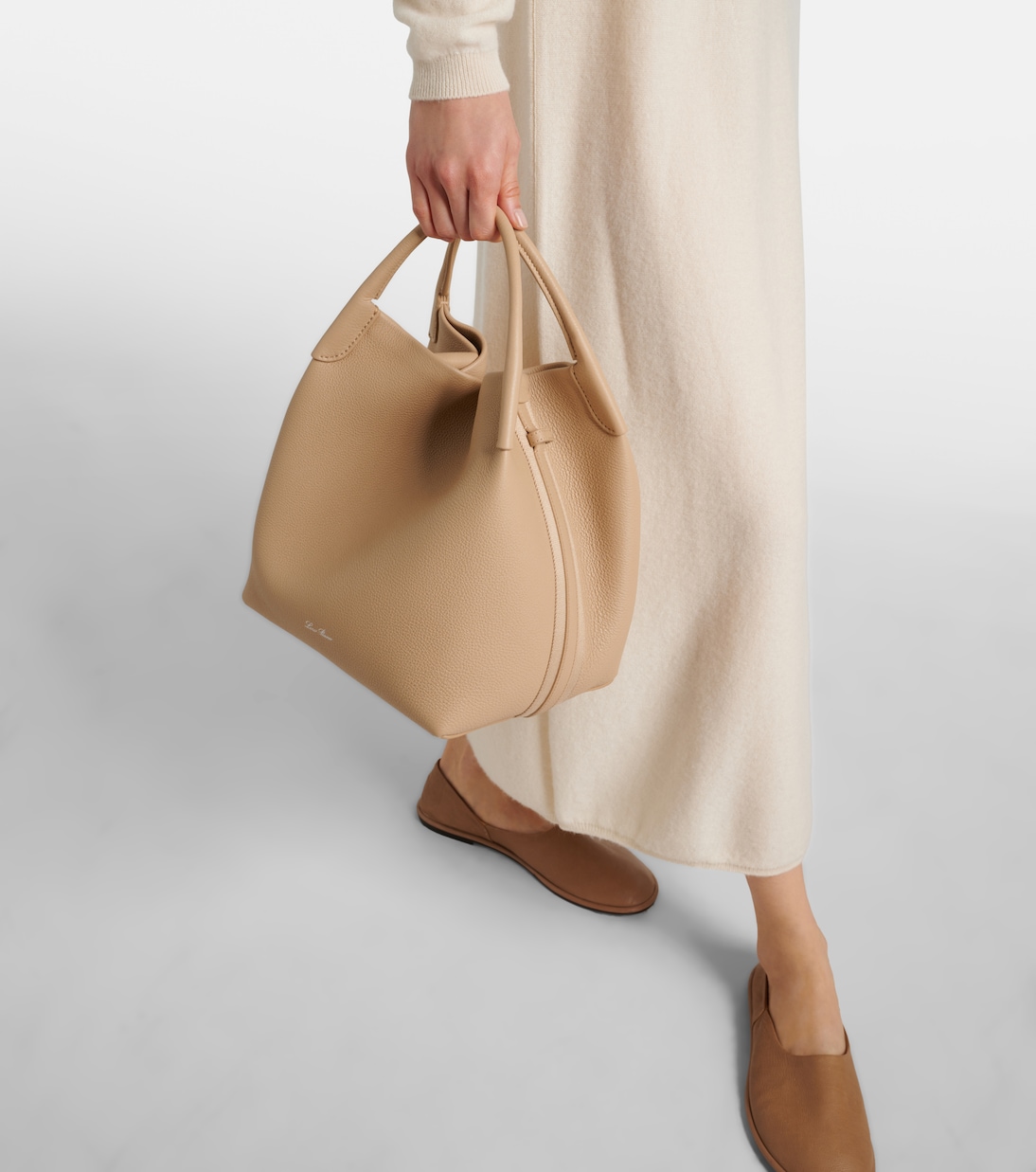 Bale Large leather shoulder bag | Loro Piana