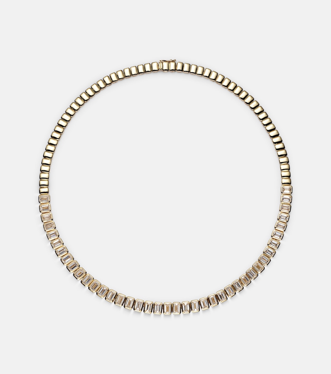 Collana elegante in oro 18kt con diamanti, design moderno per giovani trendsetter