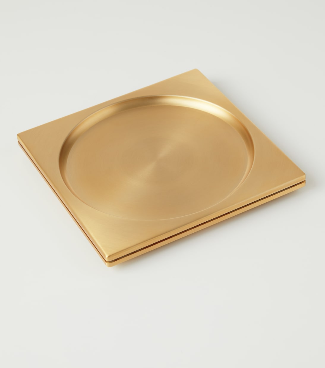 Divot brass tray | Audo Copenhagen