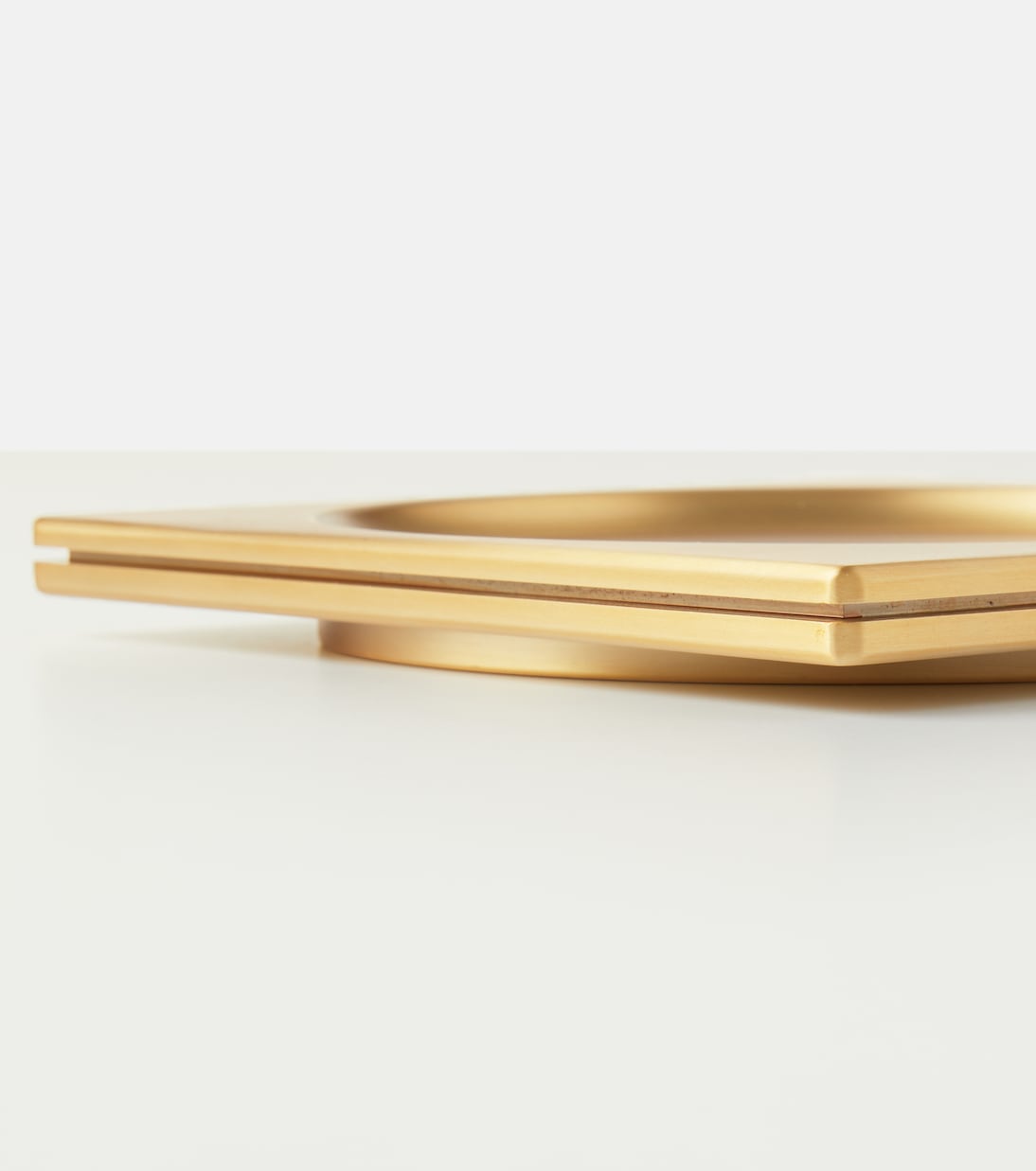 Divot brass tray | Audo Copenhagen