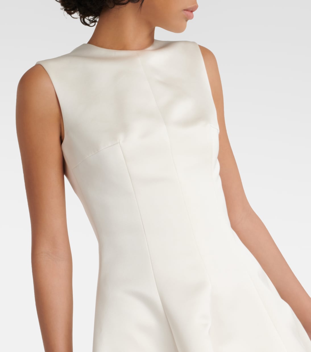 Bridal Robe Mairi aus Crêpe | Emilia Wickstead