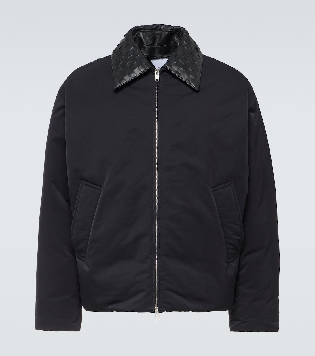 Daunenjacke Intrecciato aus Twill mit Leder | Bottega Veneta