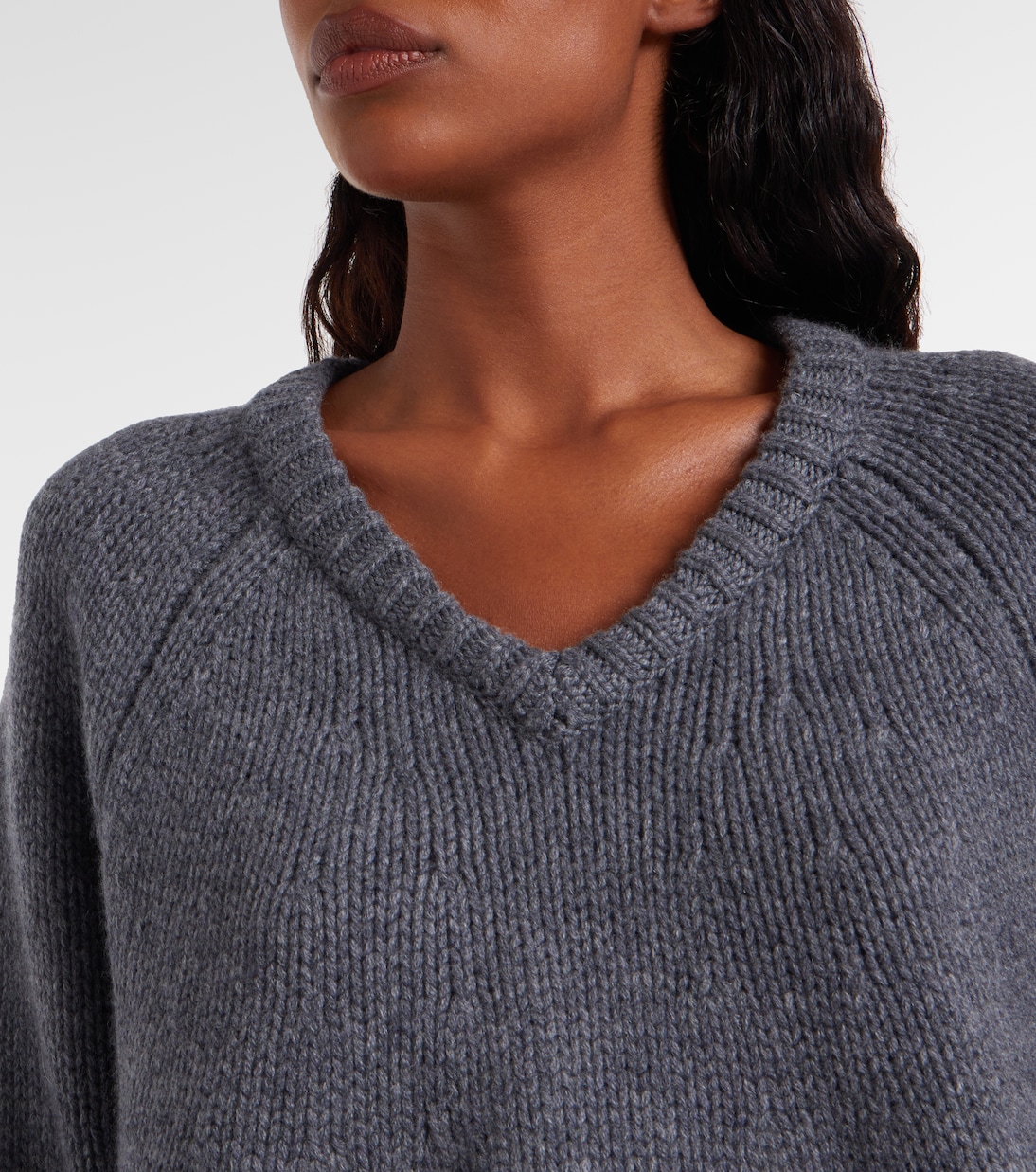 Oia oversized cashmere sweater | Lisa Yang