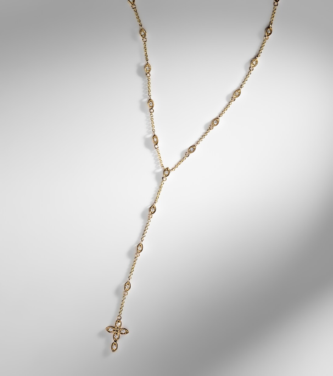 Halskette Cross aus 14kt Gelbgold mit Diamanten | Sydney Evan