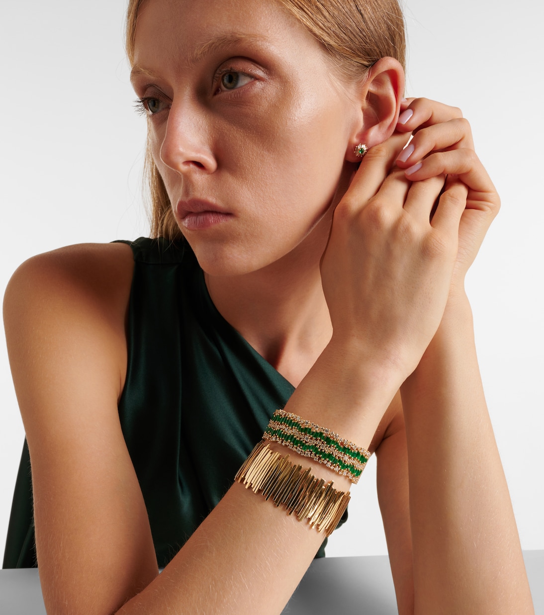Bracciale in oro 18kt con design audace per giovani trendsetter