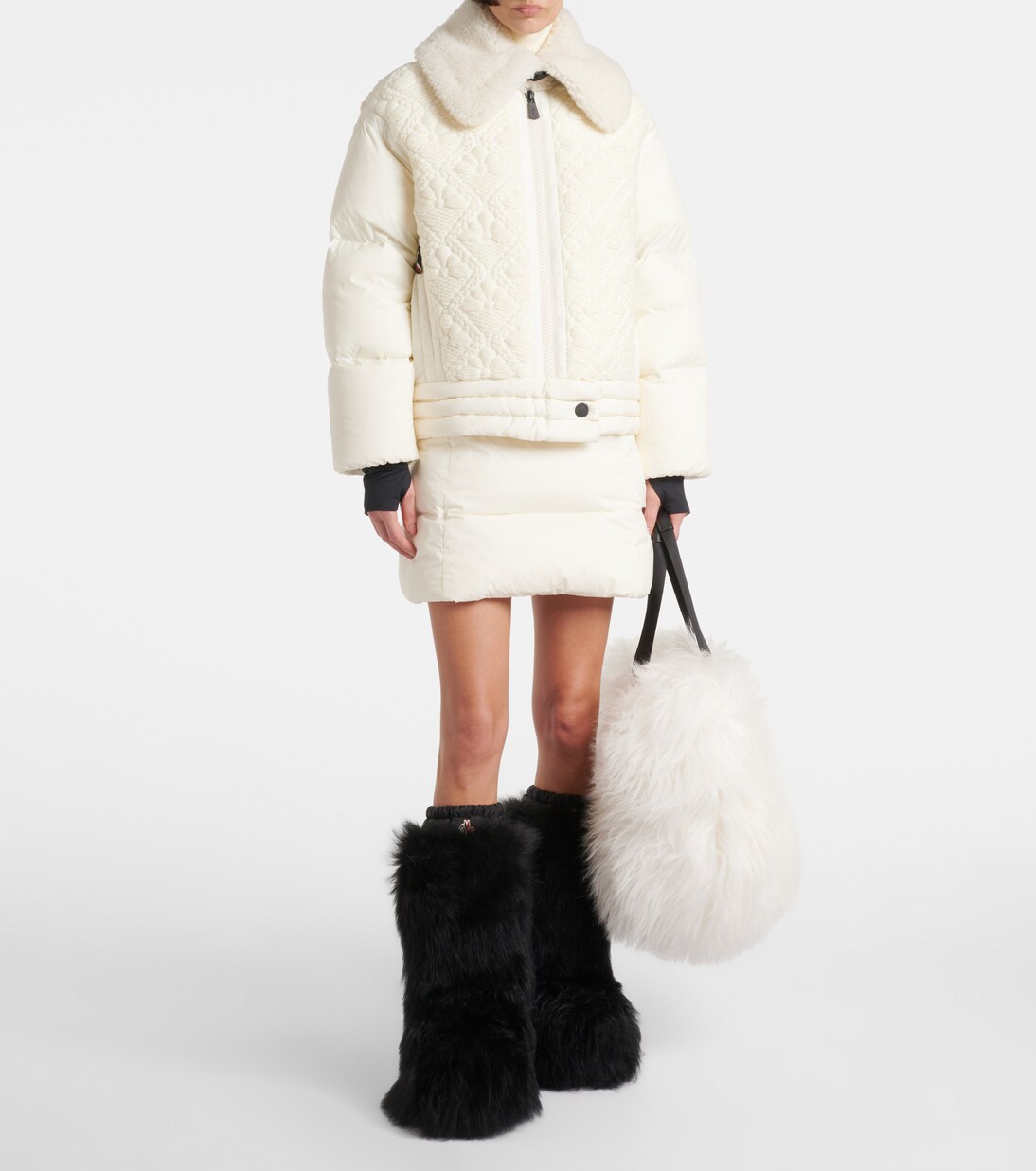 Gaia shearling snow boots in black Moncler Grenoble Mytheresa