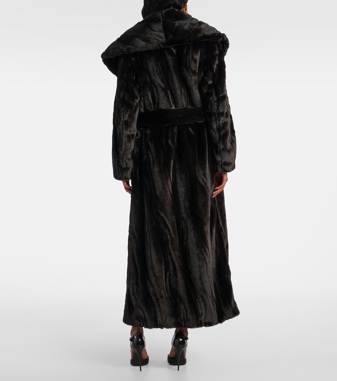 Manteau Giovanna en fourrure synthétique | Nour Hammour