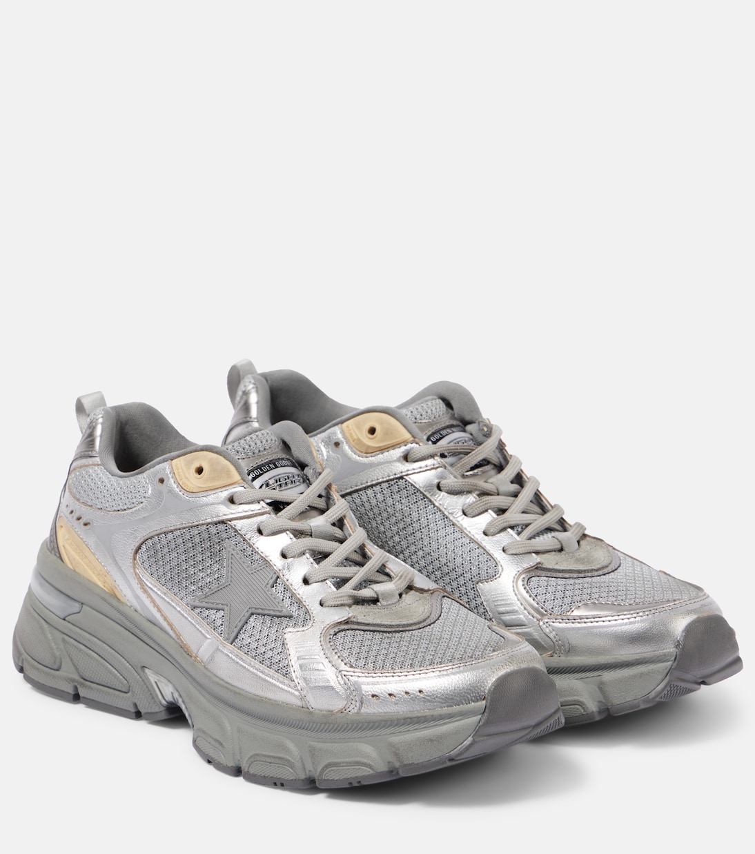 Scarpe da ginnastica Lightstar in pelle metallizzata e mesh di Golden Goose per uno stile giovane e trendy