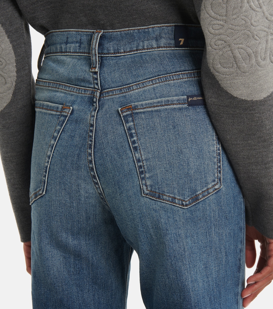 High-Rise Flared Jeans Modern Dojo Groovy | 7 For All Mankind