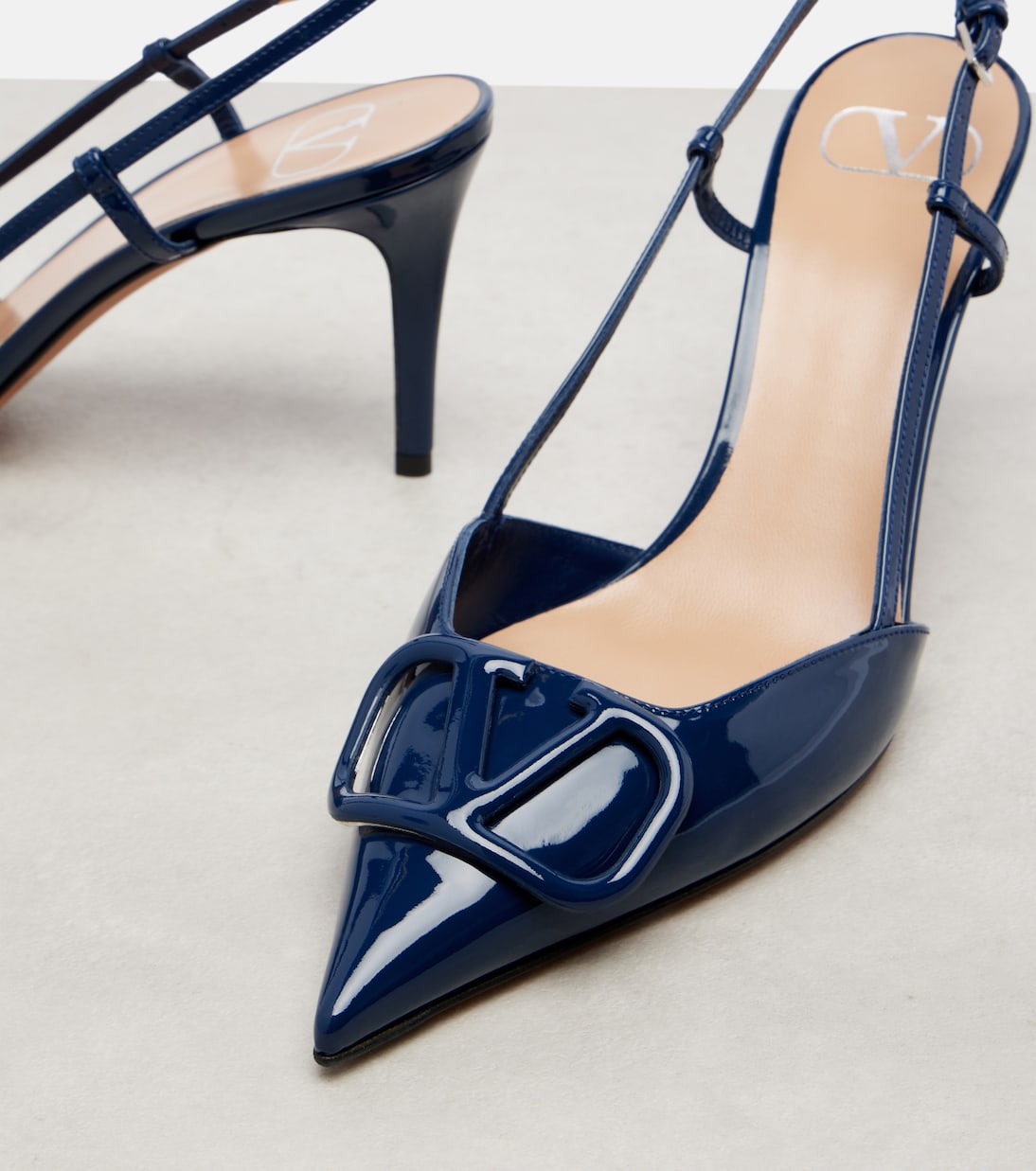 Pumps slingback VLogo 80 in vernice | Valentino Garavani
