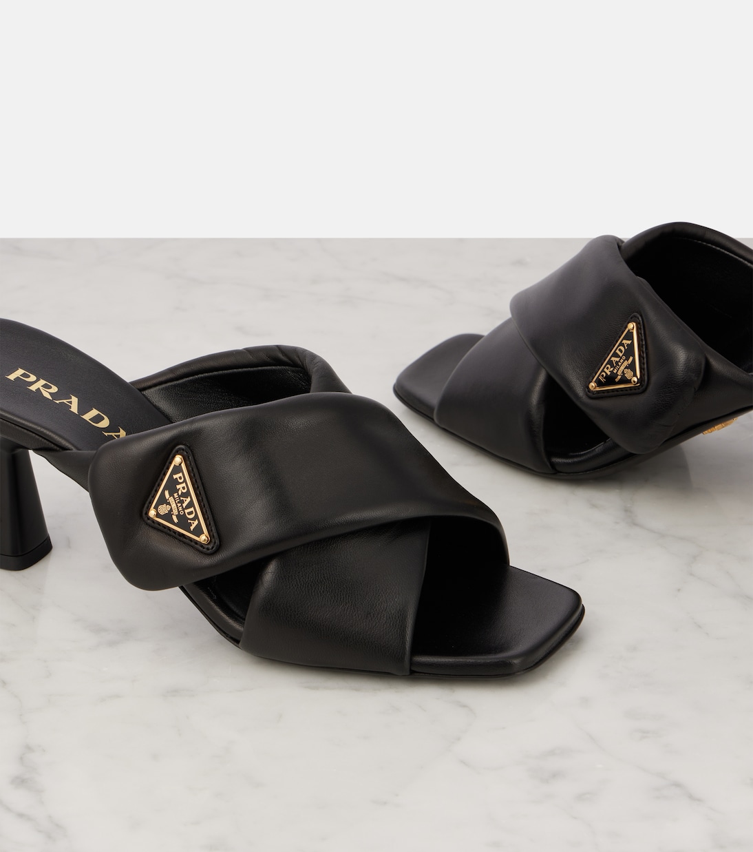 PRADA Muli in Pelle Intrecciata 65 - Stile Giovane e Moderno