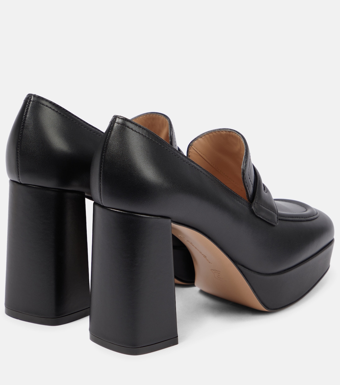 Salones de piel | Gianvito Rossi