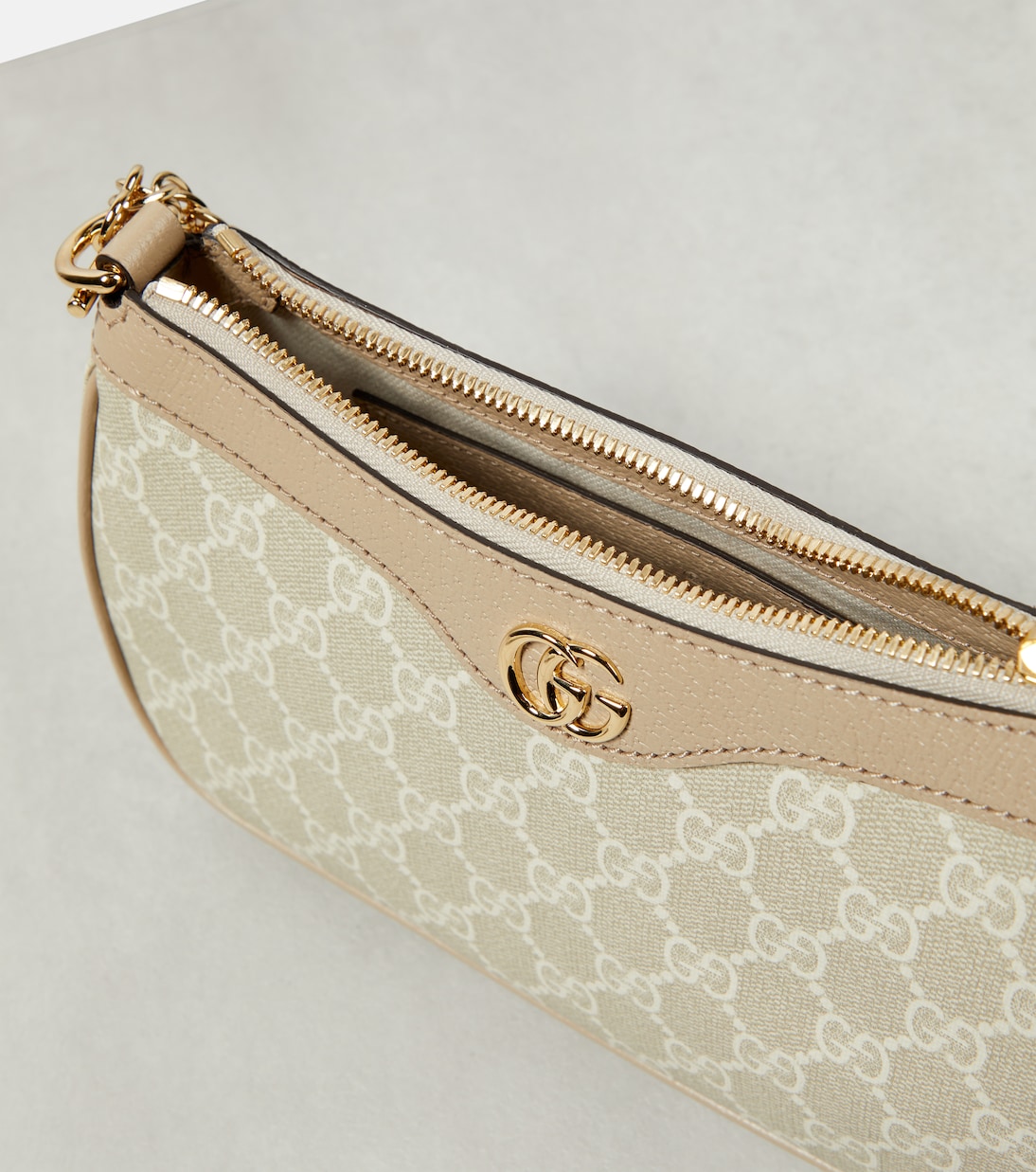 Gucci vintage canvas pouch hotsell
