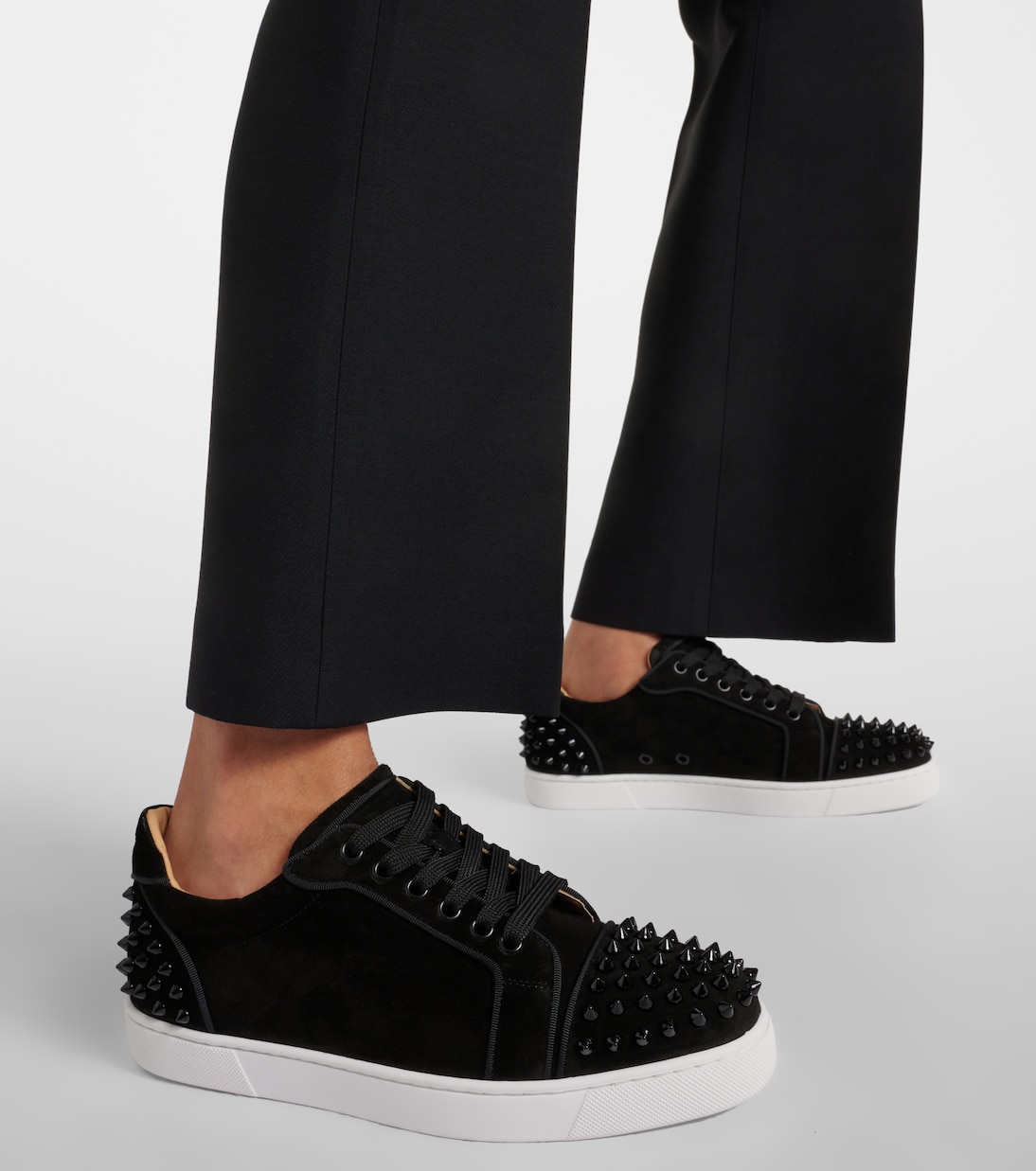 Baskets Vieira 2 en daim | Christian Louboutin