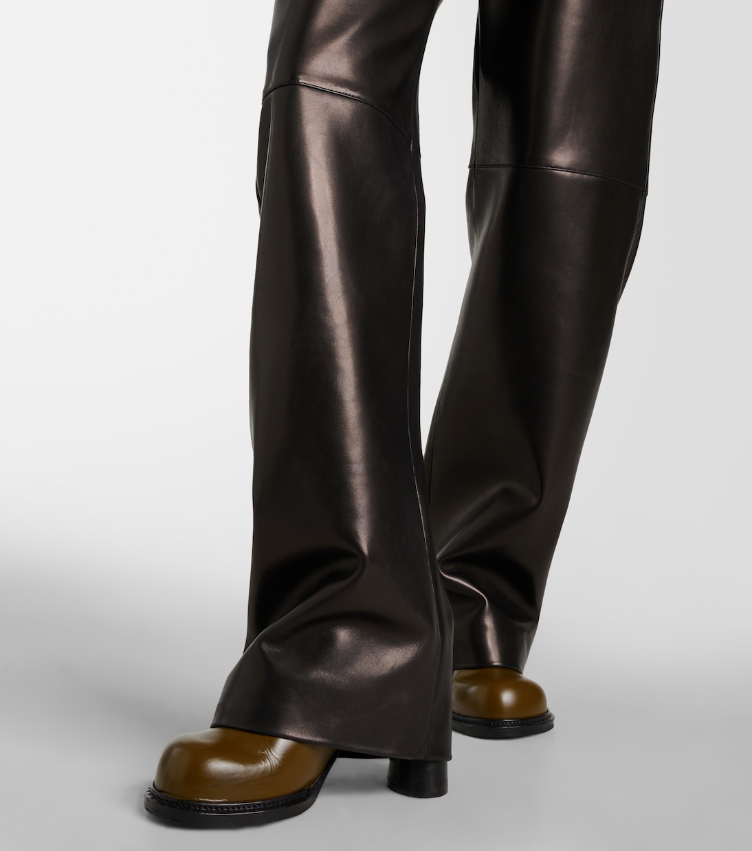 Weite High-Rise-Hose aus Leder | Bottega Veneta