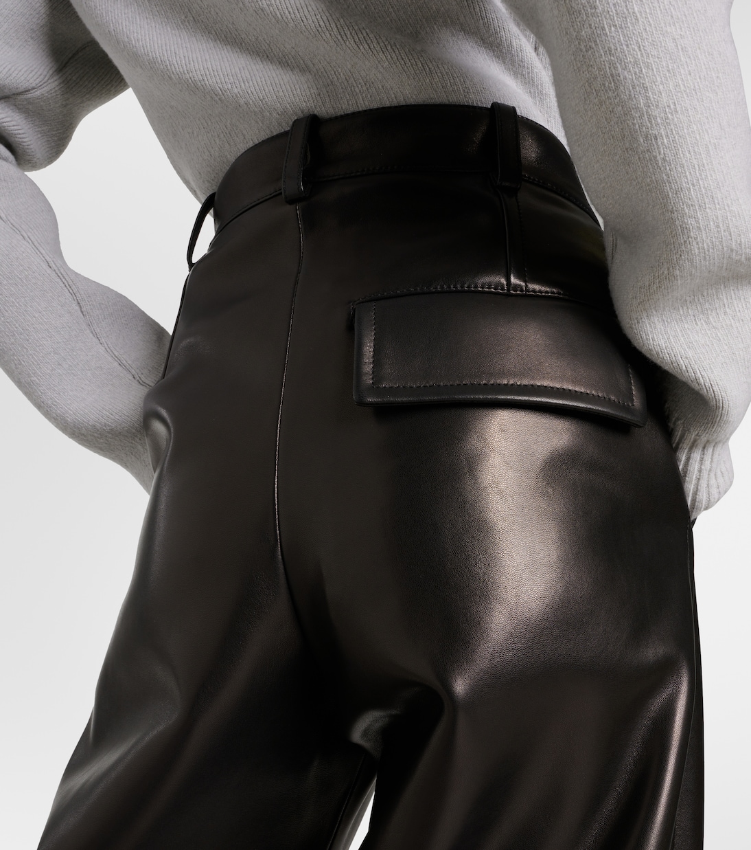 Weite High-Rise-Hose aus Leder | Bottega Veneta