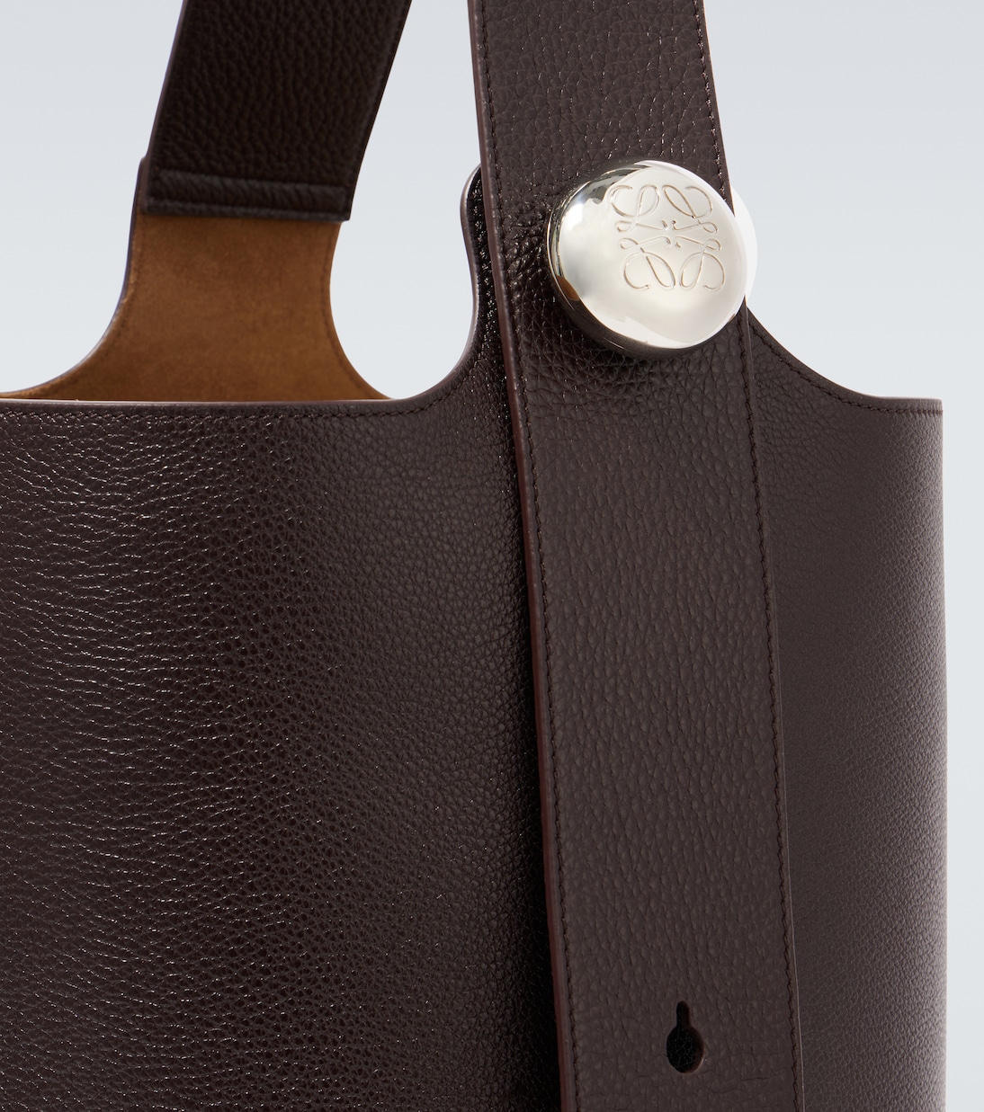Bucket-Bag Pebble Large aus Leder | Loewe