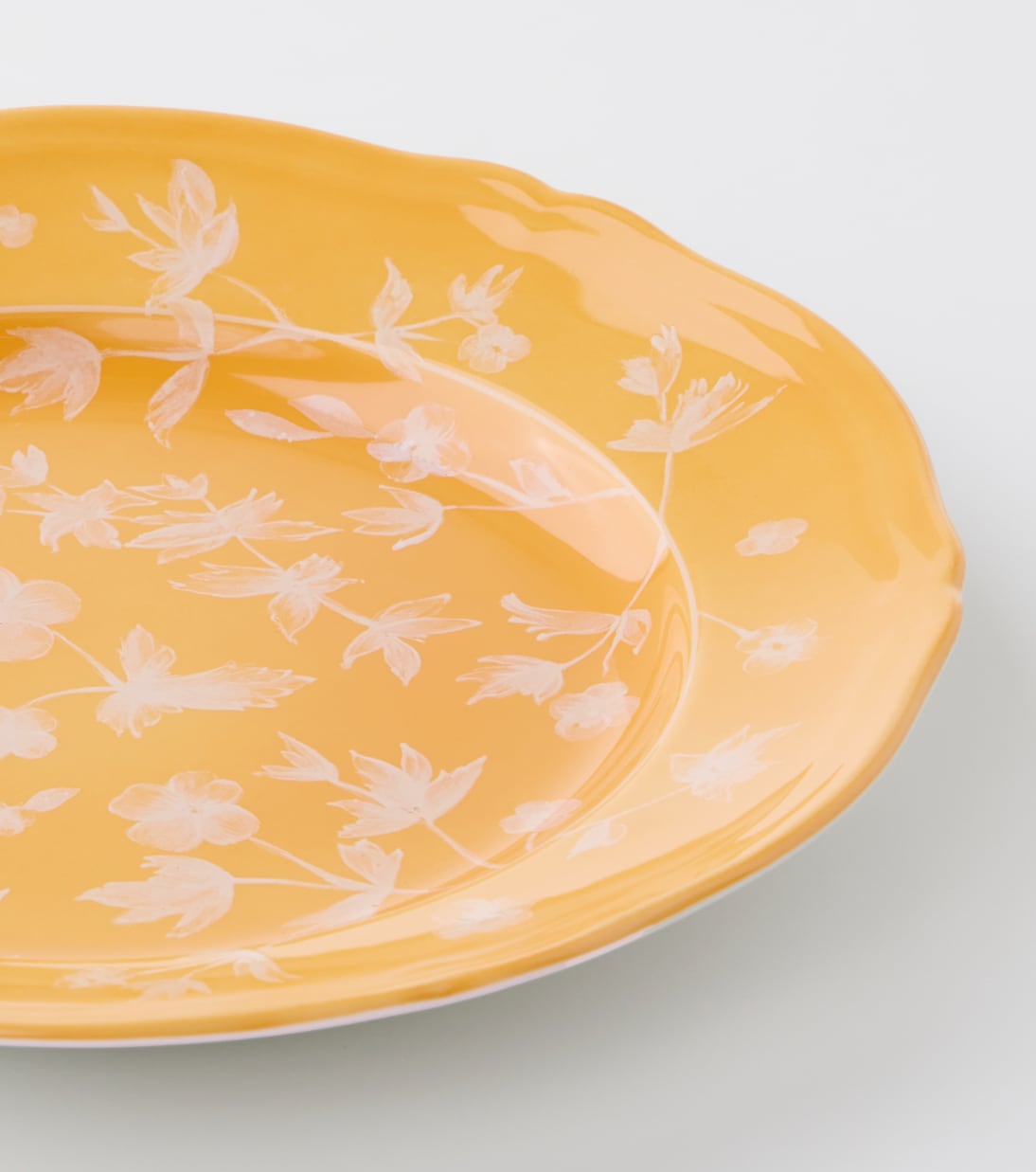 Plato de postre de porcelana floral por Ginori 1735 | Cabana