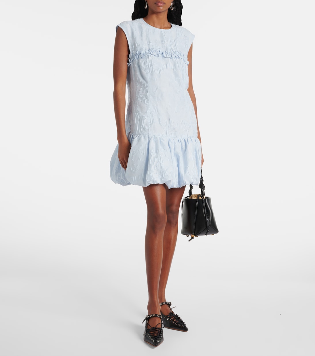 Abito corto in jacquard con volant  | Ganni