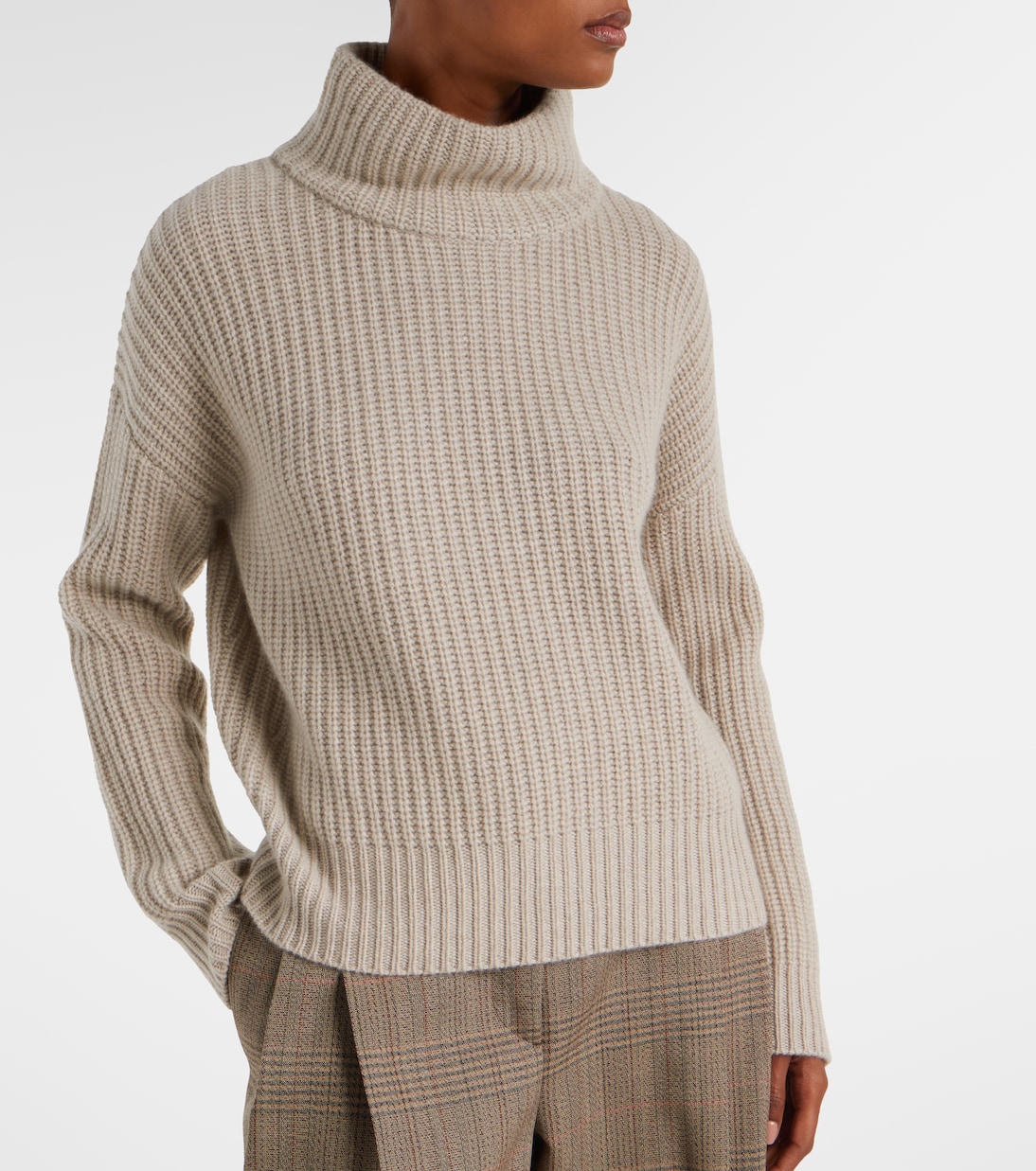 Julina cashmere turtleneck sweater | Lisa Yang