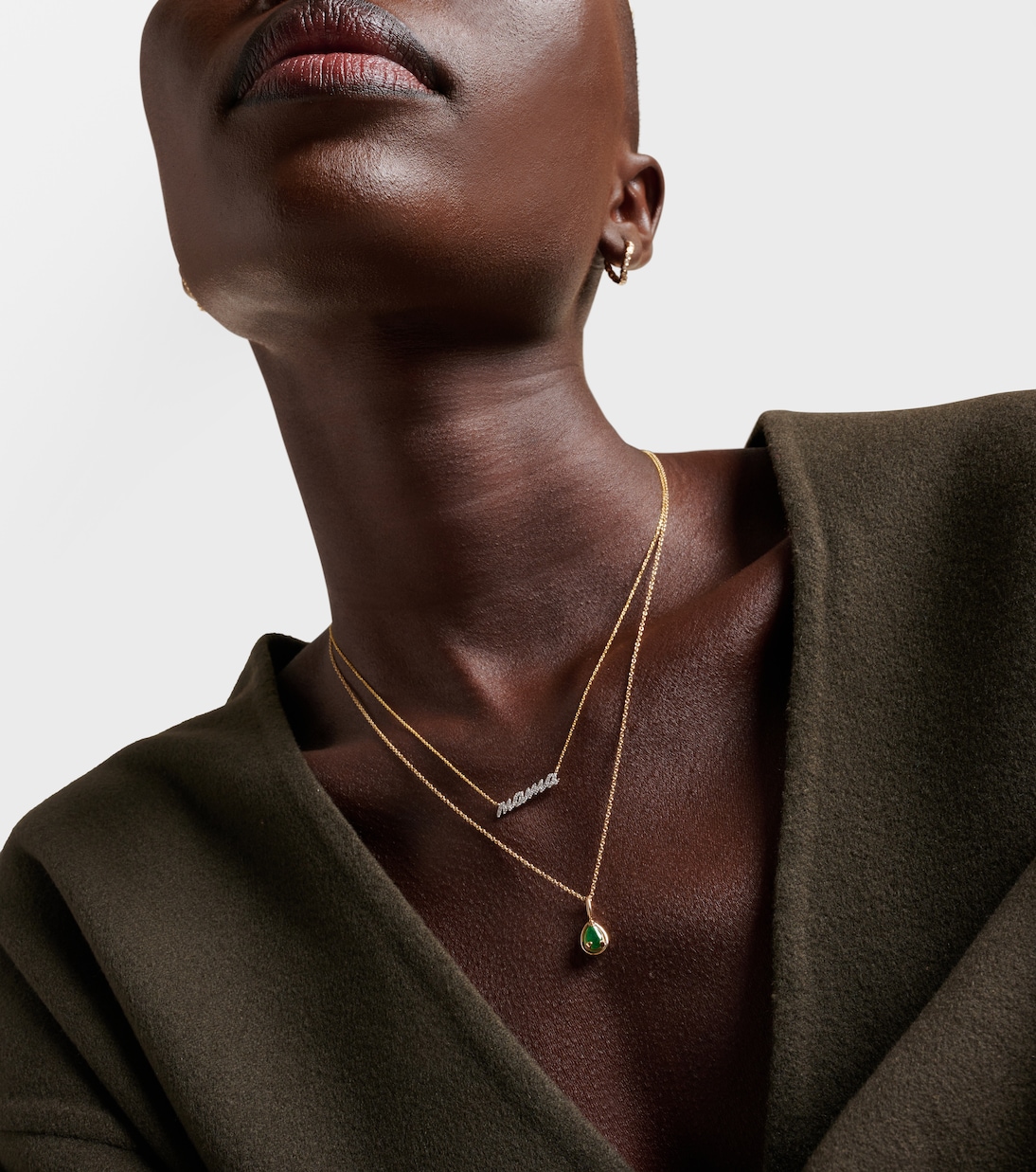 Collana giovanile con ciondolo in oro 14kt e smeraldo, design elegante STONE AND STRAND Bonbon