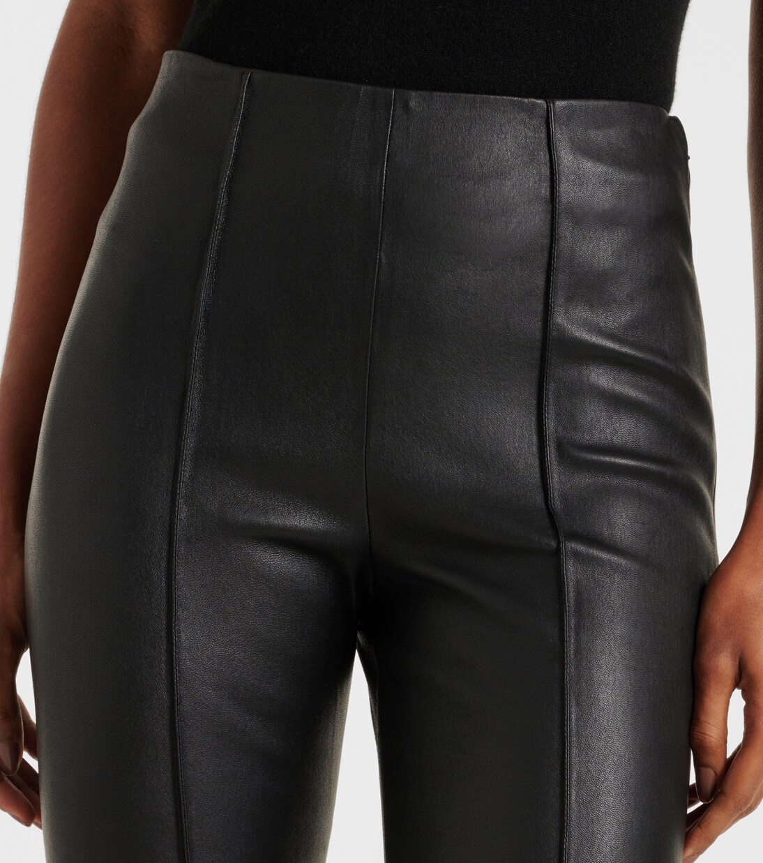 Pantalones Cortos de Cuero con Corte Flare para Jóvenes Vince