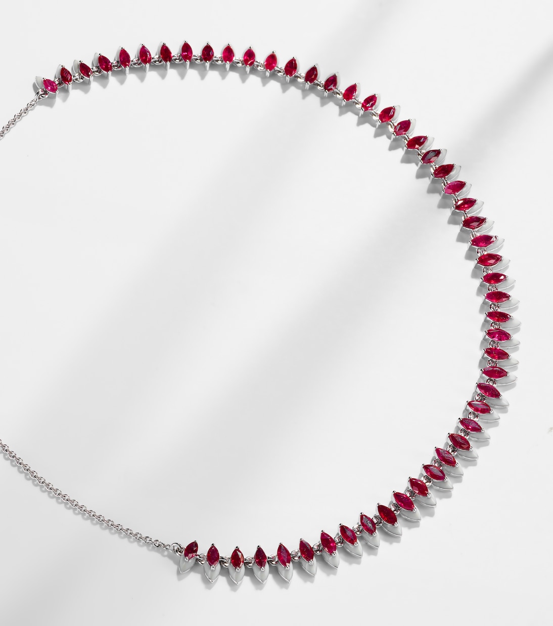 18kt white gold choker with rubies  | Kamyen