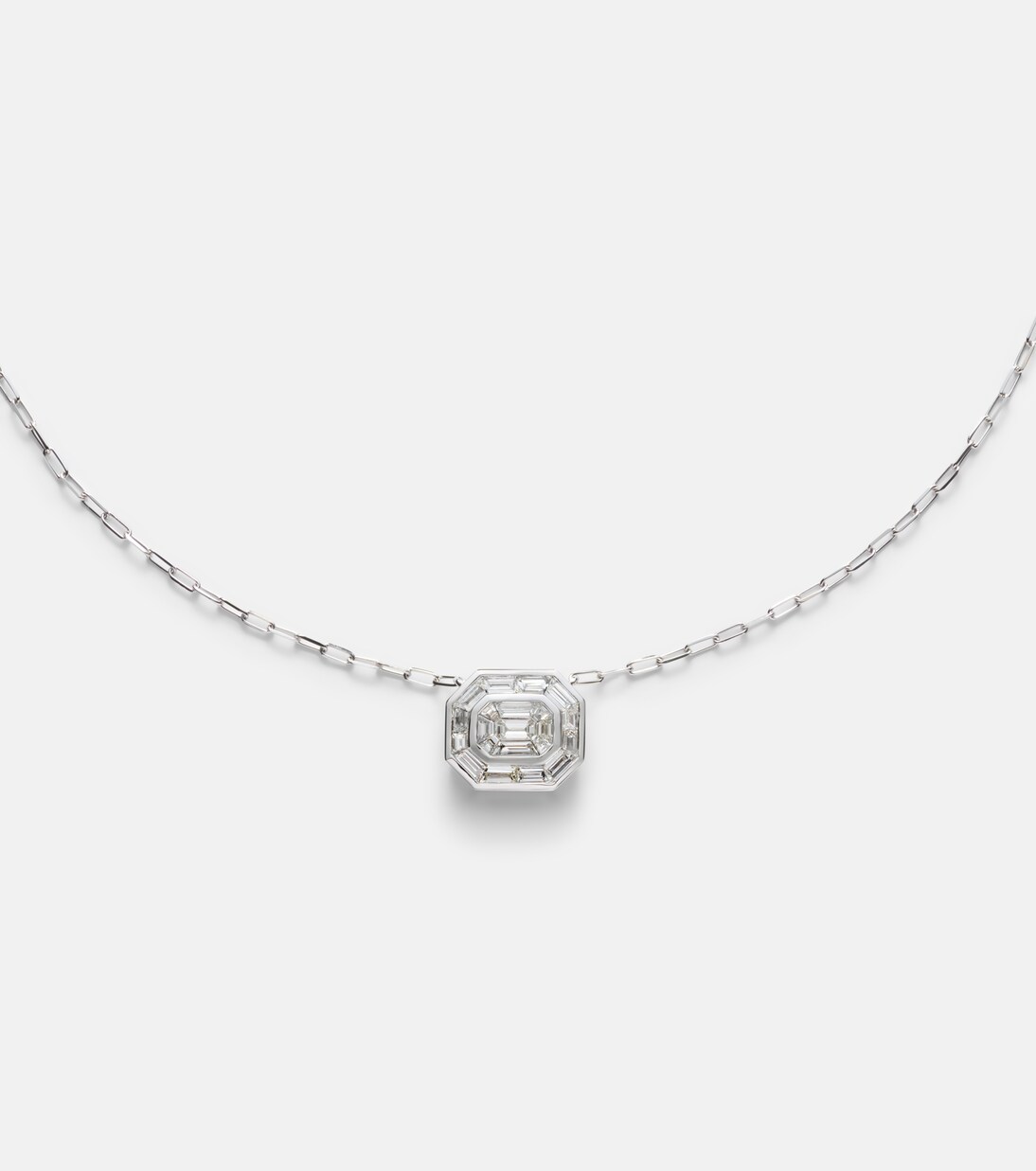 Collar con colgante Bezel Illusion de oro blanco de 18 ct con diamantes | Shay Jewelry