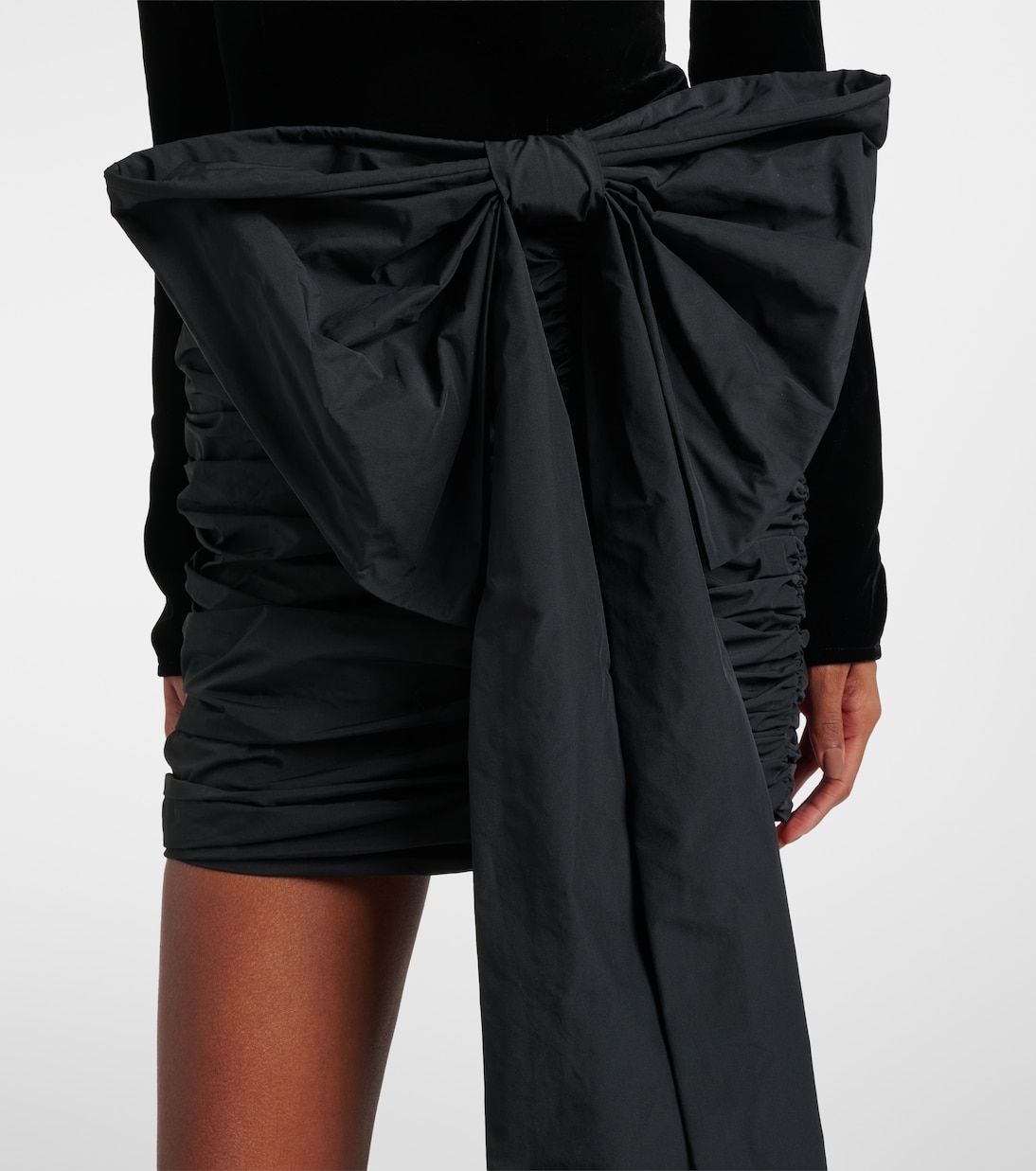 Minikleid aus Samt | Rotate