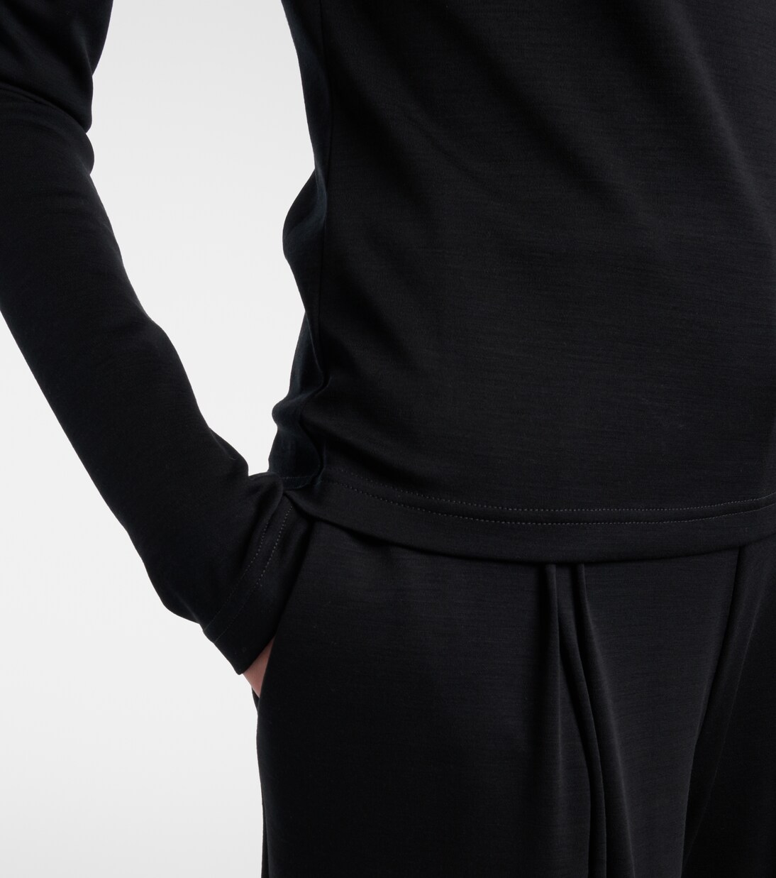 Orafo off-shoulder virgin wool top | Max Mara