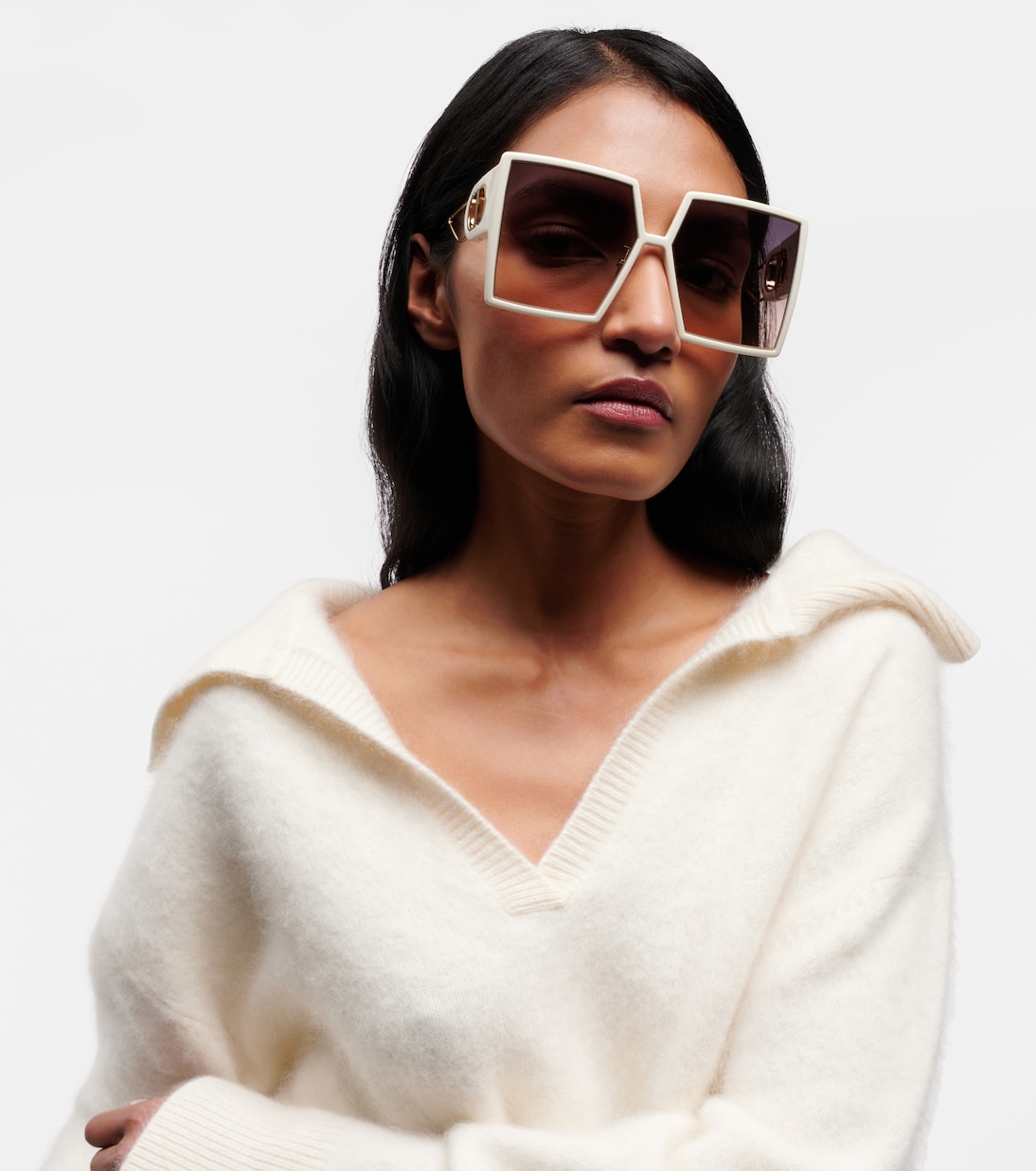 Occhiali da sole oversize DIOR 30Montaigne per giovani trendsetter