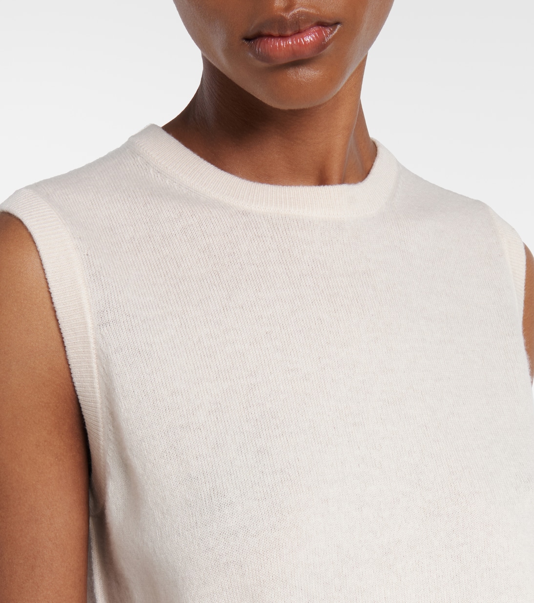 Wool and cashmere sweater vest | Jardin des Orangers