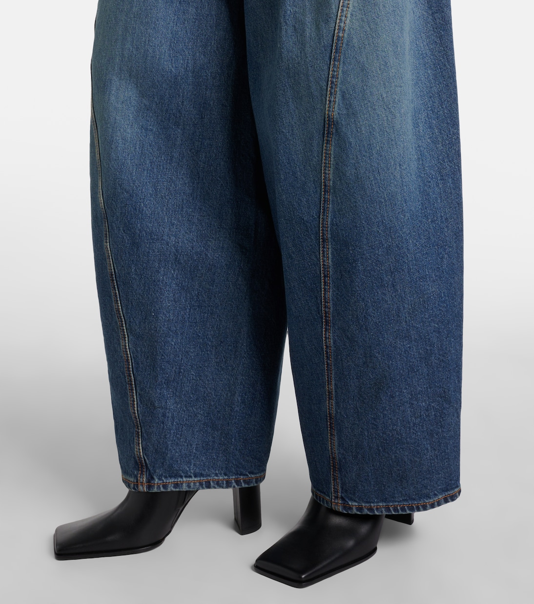 Mid-rise wide-leg jeans | Alaïa