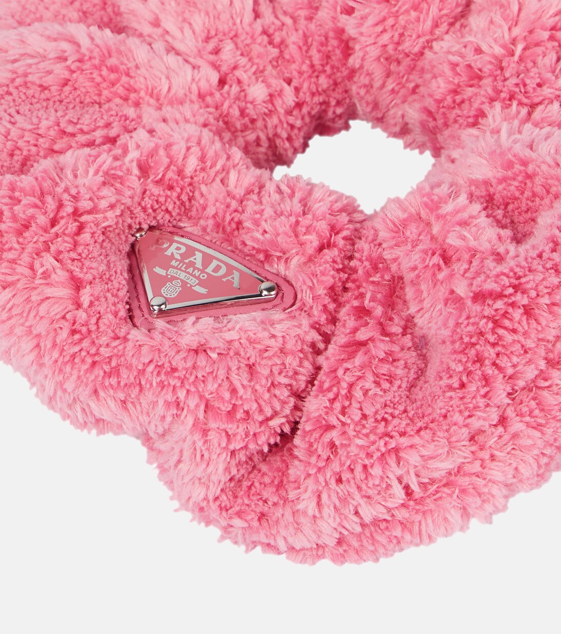 PRADA Finto Pellicciotto Scrunchy per Giovani Stilisti