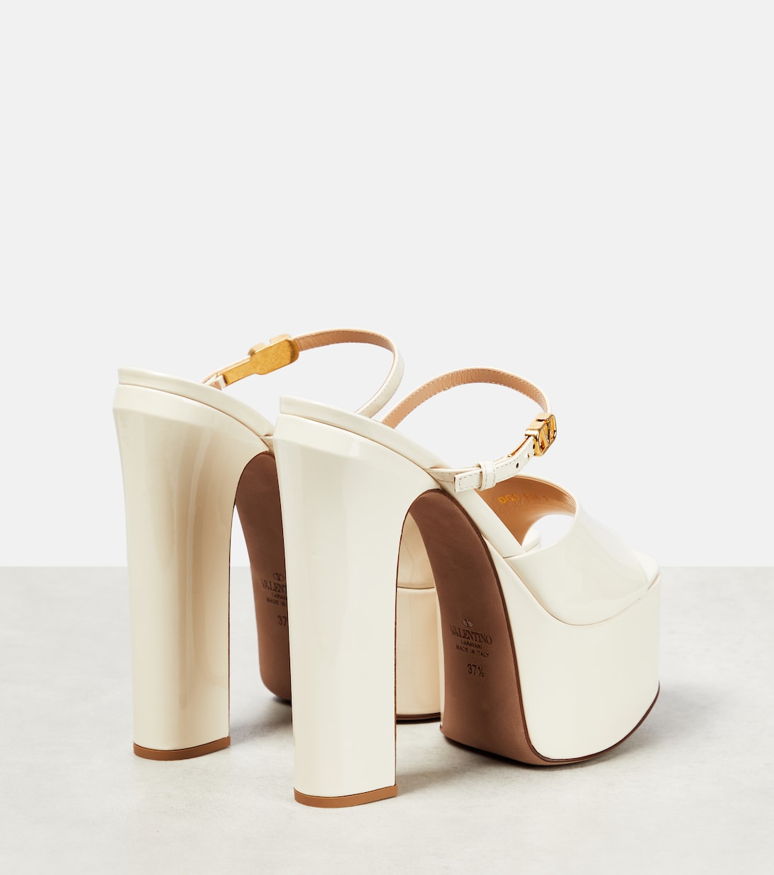 VLogo patent leather platform sandals | Valentino Garavani
