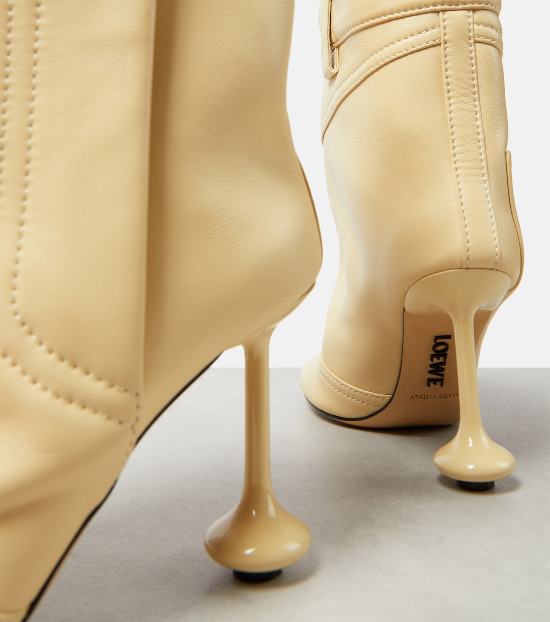 Loewe Toy Leather Over-The-Knee Boots in Natural | Lyst