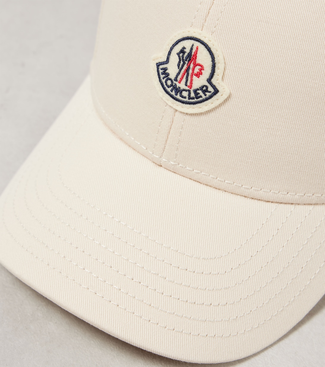 Cappellino in gabardine di cotono con logo MONCLER, stile giovanile e trendy