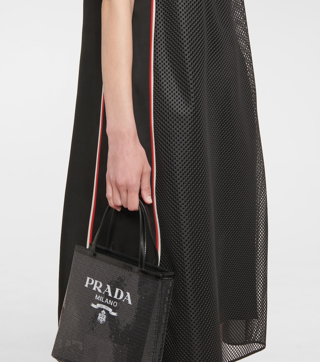 Abito Midi in Mesh Firmato Prada per Giovani Stilisti