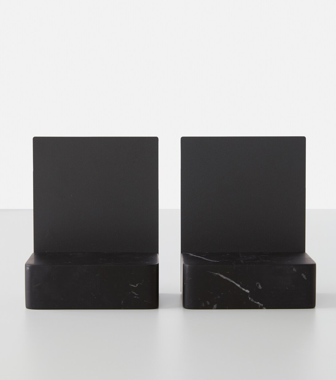 Pietra L 08 set of 2 bookends | Salvatori