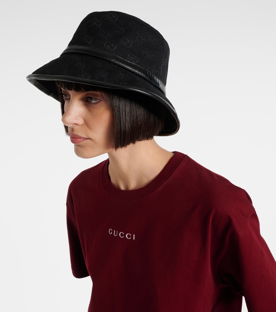 Cappello a secchiello in tela GG GUCCI con finiture in pelle per stile giovane e trendy