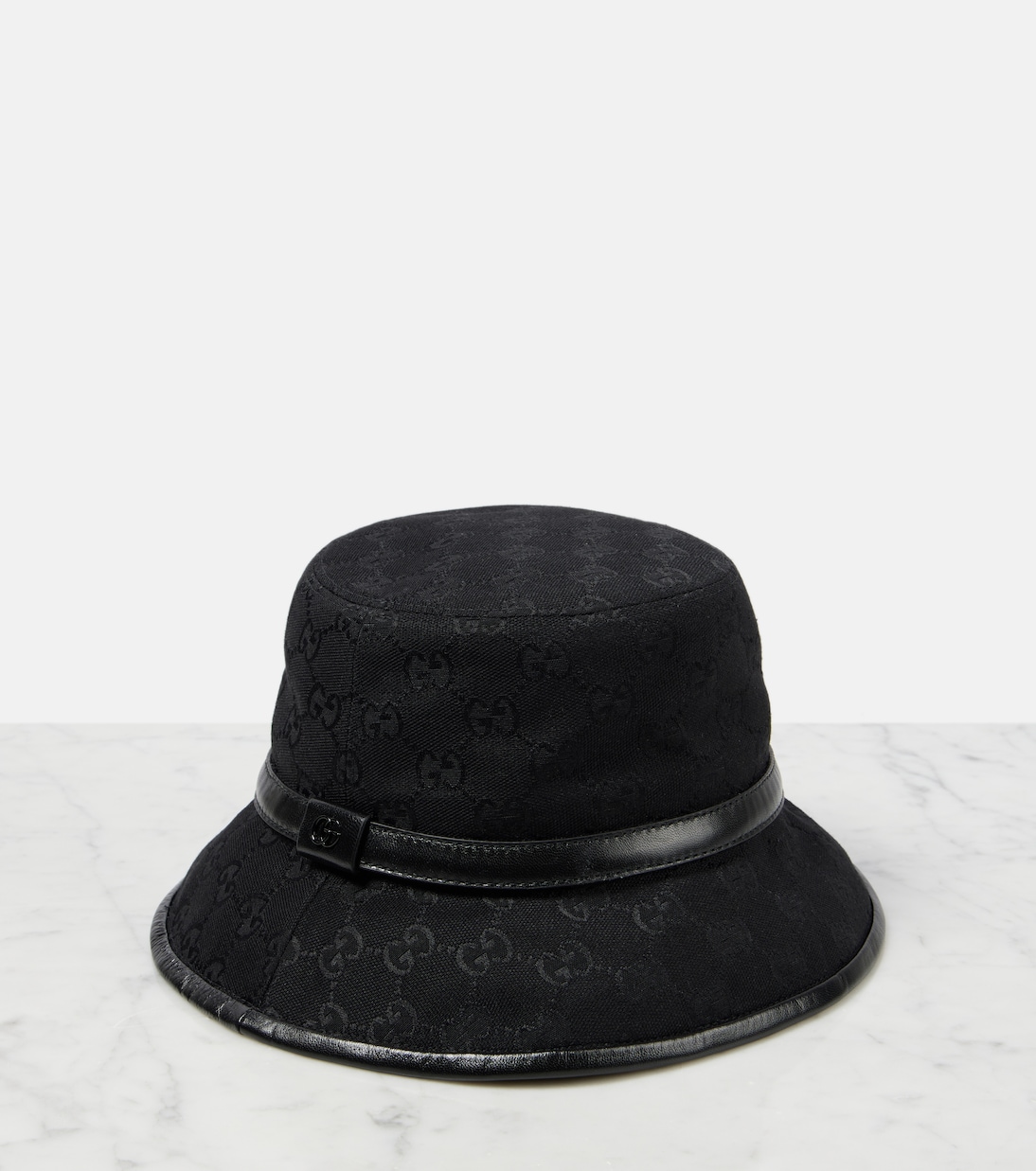Cappello a secchiello in tela GG GUCCI con finiture in pelle per stile giovane e trendy