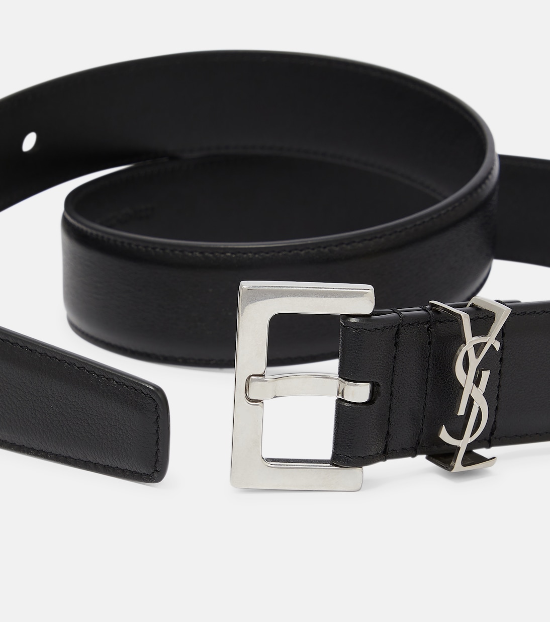 Cintura in pelle Saint Laurent Cassandre 30 per uno stile giovane e moderno