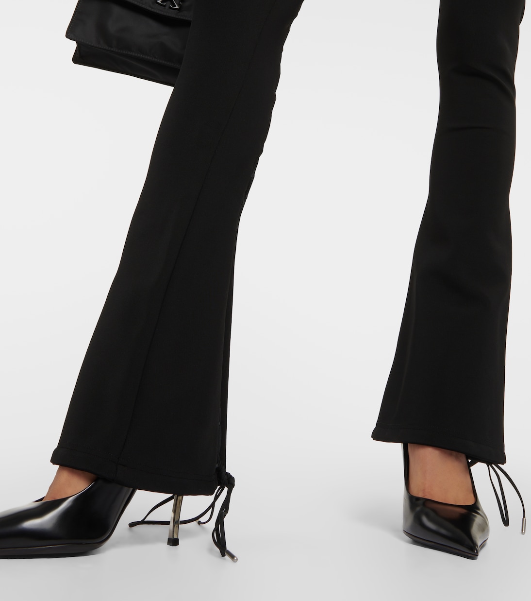 Pantaloni flared con cut-out | Off-White